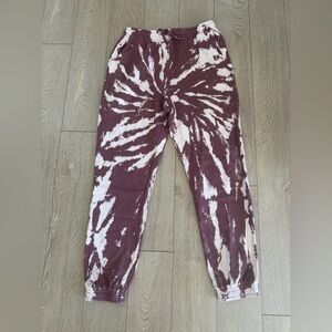 525 Large Tie Dye Joggers. 💜⚡️